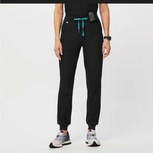 Figs Zamora Lined Jogger Scrub